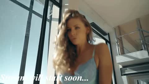 Eva online show from 11/17/25, 08:14