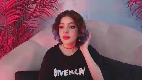 E V A online show from 11/21/25, 08:07