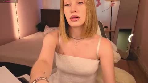 eva hamilton online show from 07/21/26, 12:57