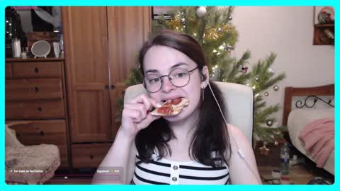 Gamer Katt online show from 12/29/24, 11:07