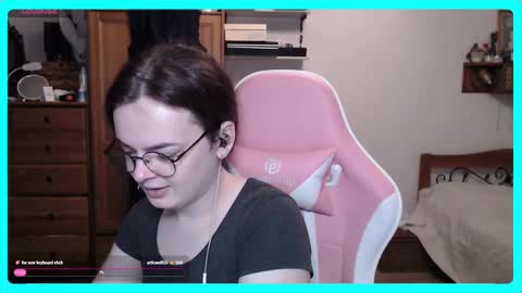 Gamer Katt online show from 02/15/25, 10:22