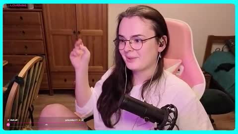 Gamer Katt online show from 10/11/25, 09:46