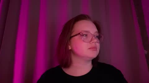 Snapshot of eva_kittenn chatting on 12/03/25, 05:11 eva_kittenn online show from 12/03/25, 05:11