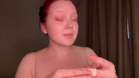 eva_kittenn online show from 05/04/26, 12:39