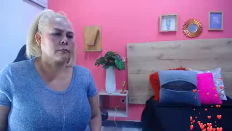eva_love49 online show from 06/25/26, 06:56