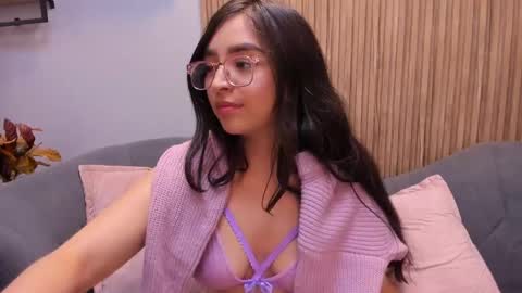 Snapshot of eva_macalliter chatting on 02/27/25, 06:18 Angelinne online show from 02/27/25, 06:18