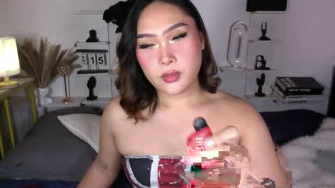 Queen Eva Mazikeen online show from 01/15/26, 05:45