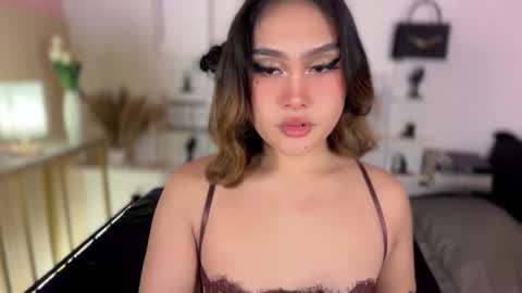 Queen Eva Mazikeen online show from 03/14/26, 08:36