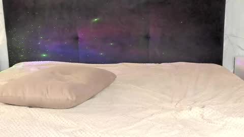 Snapshot of eva_merlin chatting on 09/19/25, 06:15 Eva Merlin online show from 09/19/25, 06:15