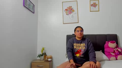 Eva y Mia online show from 02/25/26, 11:09