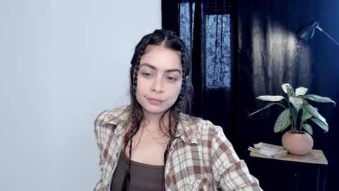 eva_monn online show from 12/17/24, 03:06