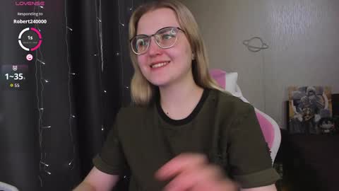 Eva online show from 04/05/26, 01:19