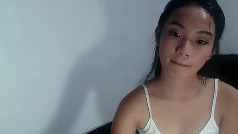 eva_pinay19 online show from 10/29/25, 10:06