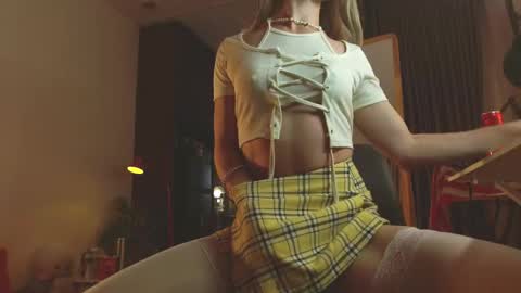 Snapshot of eva_quagmire chatting on 10/12/25, 06:23 Eva online show from 10/12/25, 06:23