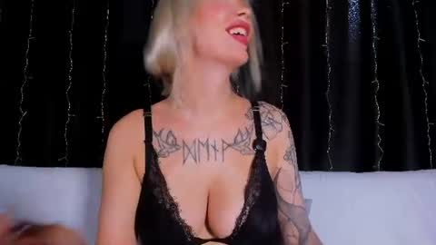Snapshot of eva_re chatting on 07/11/26, 01:58 Eva online show from 07/11/26, 01:58
