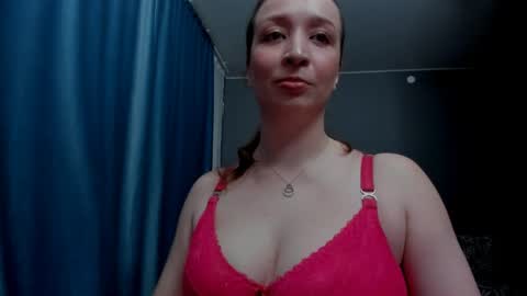 Ice Goddess online show from 04/22/26, 07:48