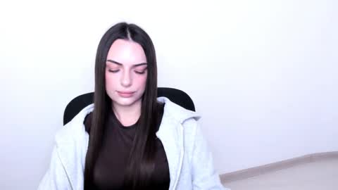 Eva online show from 02/08/25, 02:16