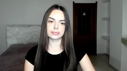 Eva online show from 04/01/26, 04:15