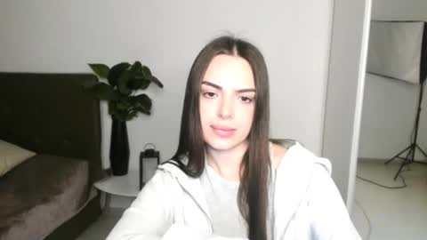 Eva online show from 04/22/26, 06:31