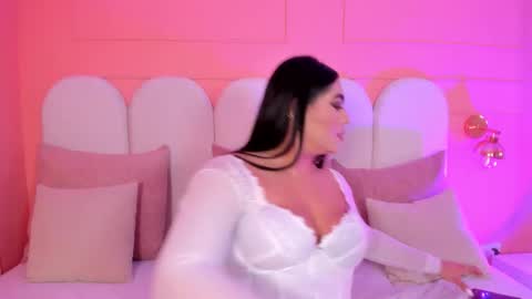 eva_saintt online show from 11/26/25, 04:35