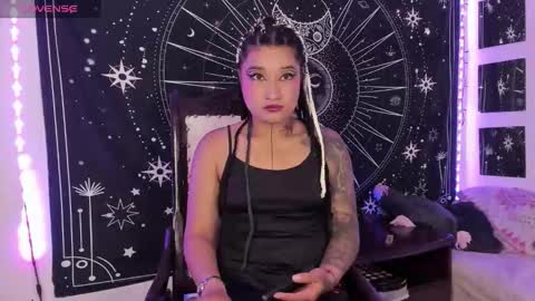 Snapshot of eva_sanderslee chatting on 09/24/25, 06:28 Eva online show from 09/24/25, 06:28