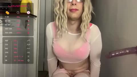 eva_stari online show from 12/22/25, 11:46