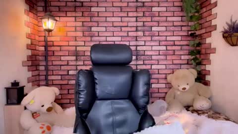 Eva online show from 02/24/26, 11:36