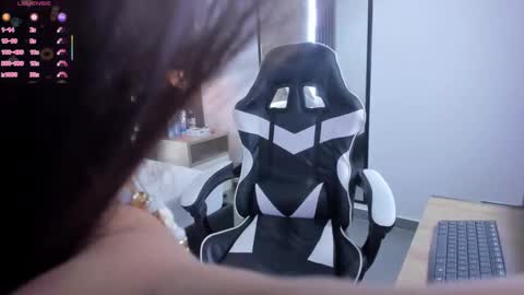 Snapshot of eva_swan_ chatting on 02/24/26, 12:14 E V A online show from 02/24/26, 12:14