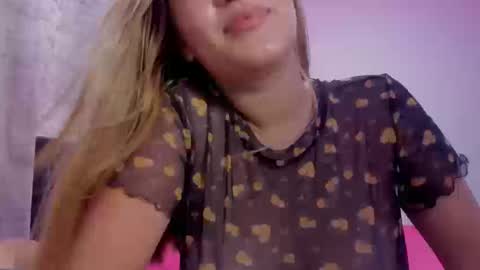 Eva online show from 09/15/25, 10:32