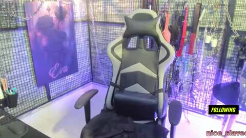 Snapshot of evaa_bdsm chatting on 09/10/25, 03:50 EVA INDEPENDENT MODEL online show from 09/10/25, 03:50