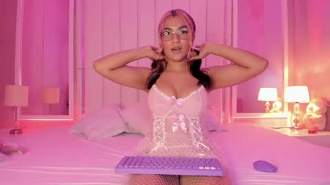 evaa_honey online show from 05/27/26, 09:34