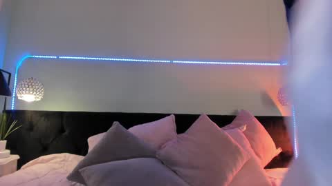 julieth online show from 02/08/25, 05:18