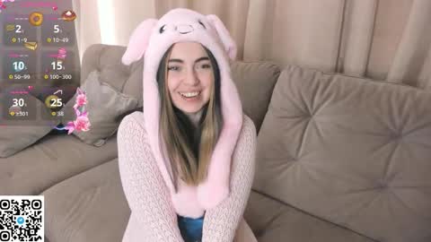 Snapshot of evablimey chatting on 11/13/25, 06:34 Eva online show from 11/13/25, 06:34