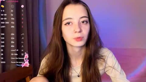 evabradly online show from 10/18/25, 06:41