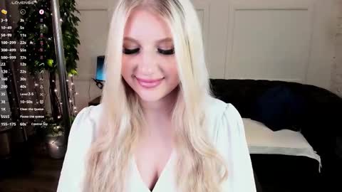 Eva  online show from 03/12/26, 03:23