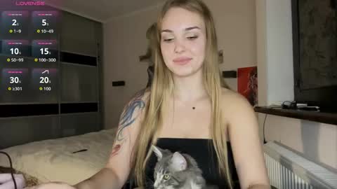 evacarter1 online show from 10/03/25, 05:32