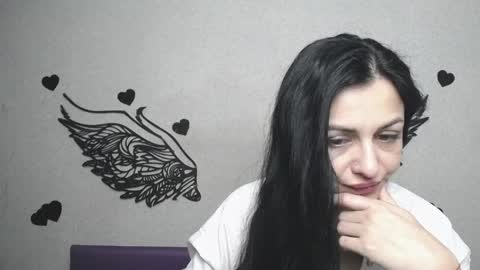 EvaClarkk online show from 05/07/26, 05:24