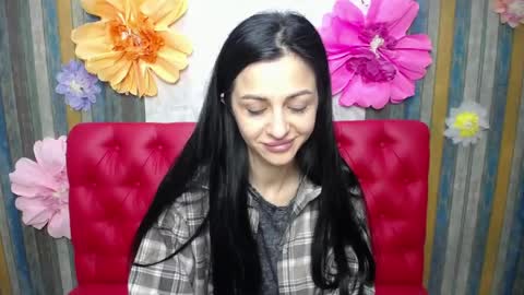 EvaClarkk online show from 05/13/26, 05:16