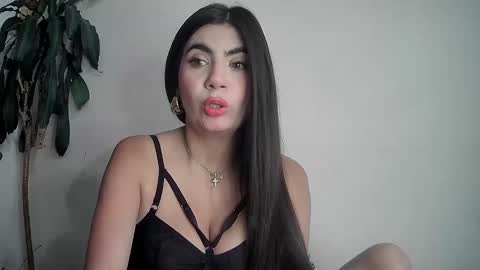Snapshot of evacollins12 chatting on 01/31/25, 11:24 evacollins12 online show from 01/31/25, 11:24
