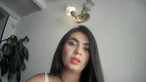 Snapshot of evacollins12 chatting on 02/04/25, 10:34 evacollins12 online show from 02/04/25, 10:34