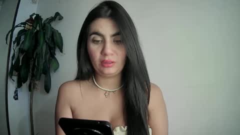 Snapshot of evacollins12 chatting on 02/07/25, 10:20 evacollins12 online show from 02/07/25, 10:20