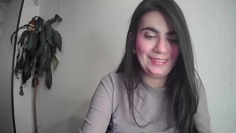 Snapshot of evacollins12 chatting on 02/20/25, 03:01 evacollins12 online show from 02/20/25, 03:01