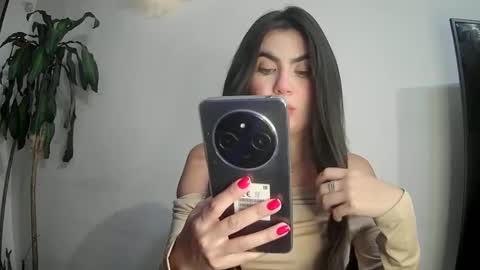 Snapshot of evacollins12 chatting on 03/12/25, 11:12 evacollins12 online show from 03/12/25, 11:12