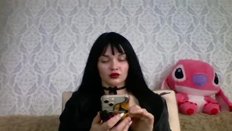 evadelicious_ online show from 06/30/26, 08:26
