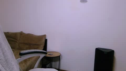 Snapshot of evadesireone chatting on 06/22/26, 07:22 EvadesireONE online show from 06/22/26, 07:22