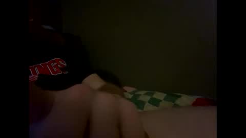 Snapshot of evageniex chatting on 12/15/25, 03:00 evageniex online show from 12/15/25, 03:00