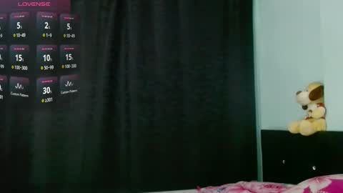 Evah Lee online show from 12/18/25, 04:07