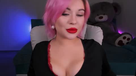 Snapshot of evaharve chatting on 12/14/24, 02:23 Eva online show from 12/14/24, 02:23