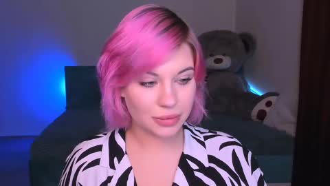 Snapshot of evaharve chatting on 12/23/24, 10:55 Eva online show from 12/23/24, 10:55