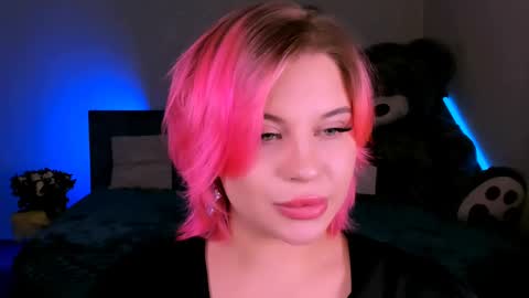 Snapshot of evaharve chatting on 02/15/25, 03:52 Eva online show from 02/15/25, 03:52